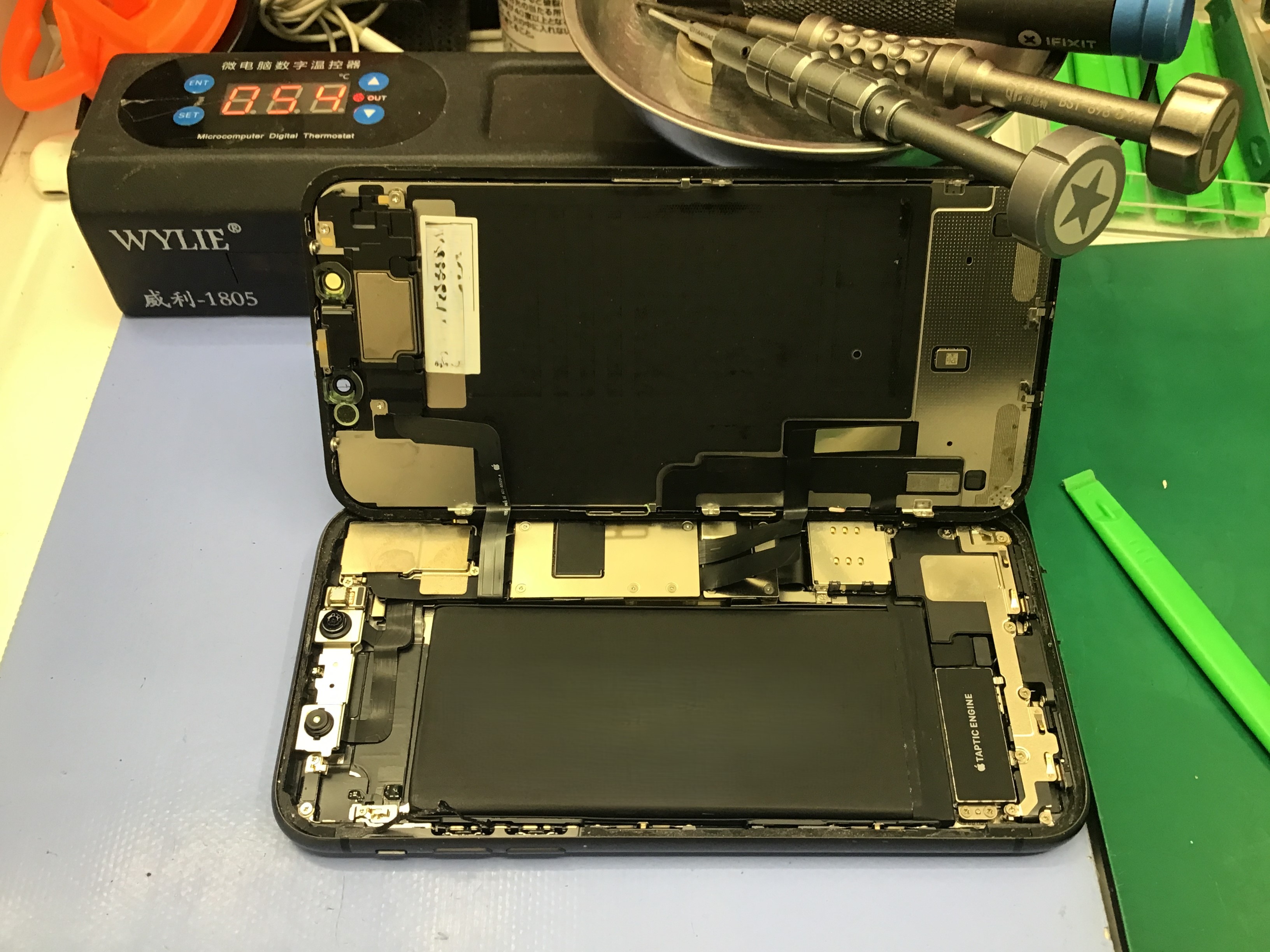 iPhone12修理　データをそのまま・最短即日修理のスマホ修理工房八王子オクトーレ店にご相談ください！